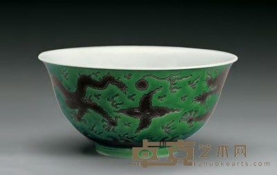 清嘉庆 绿地赭龙纹碗 直径11cm