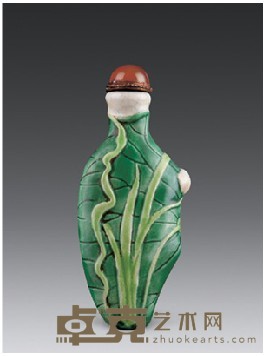 瓷荷叶秋虫图鼻烟壶 高9.5cm