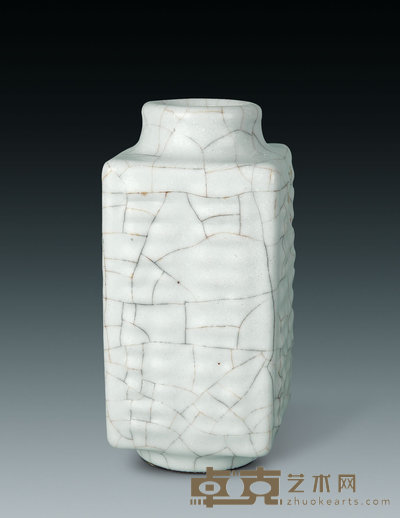 清 哥釉琮式瓶 高13.5cm