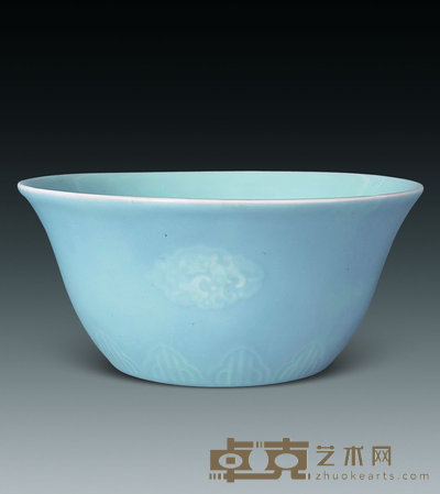 清雍正 天青釉白花洗 直径22cm