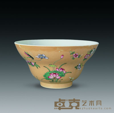 清道光 米黄地秋虫碗 直径15.3cm