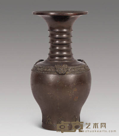 清 铜玄纹瓶 高27cm