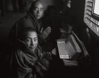 冯建国 2005年作 读经的小僧人，久治，青海，2005