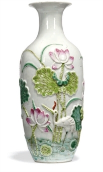 中国FAMILLE罗斯被铸造的花瓶