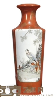 中国FAMILLE罗斯CORAL-GROUND逐渐变细的花瓶 33.3 cm
