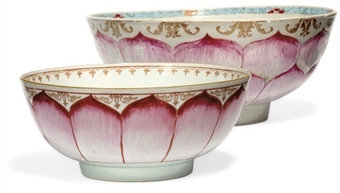 A CHINESE FAMILLE ROSE MOULDED 'LOTUS' BOWL