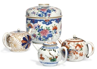 THREE CHINESE EXPORT TEAPOTS AND COVERS