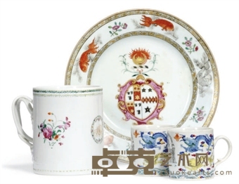 A SMALL GROUP OF CHINESE ARMORIAL PORCELAIN 23cm