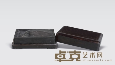 王國維銘螭紋端硯 18.8×12.8×4.2cm