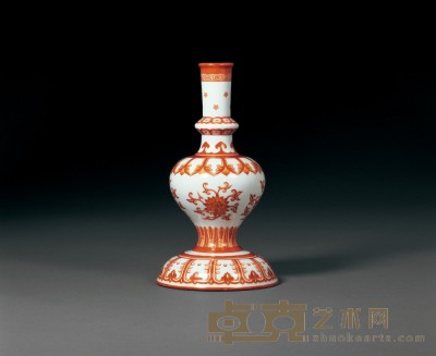 清乾隆 矾红彩莲纹藏草瓶 高21.3cm