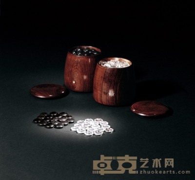 十九世纪 红木围棋罐附双色水晶棋子 棋罐：高11.6cm；棋子：直径2cm