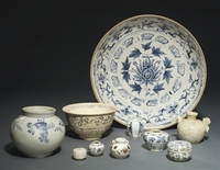 14TH CENTURY AND LATER A GROUP OF FORTY-TWO CHINESE AND SOUTHEAST ASIAN CERAMIC VESSELS