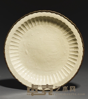 A VERY RARE MOULDED DINGYAO DISH