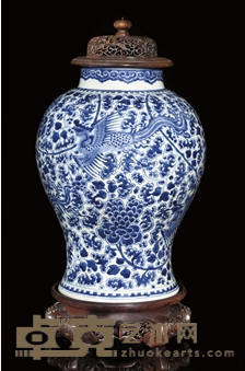 A BLUE AND WHITE BALUSTER JAR, KANGXI (1662-1722) 42.5cm