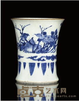 A TRANSITIONAL BLUE AND WHITE BRUSHPOT, MID-17TH CENTURY 14 cm