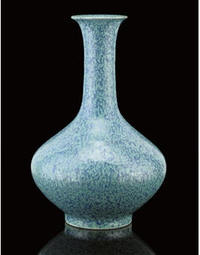 A 'ROBIN'S-EGG'-GLAZED BOTTLE VASE, 18TH CENTURY