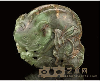 A SPINACH AND RUSSET JADE CARVING OF A CATFISH, 18TH CENTURY 8.3cm