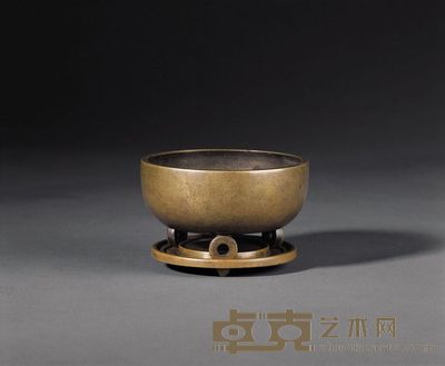清乾隆 钵式三足连座铜香炉 直径11.2cm