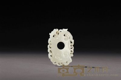 清早期 白玉双螭纹韘形珮 6×4.2cm