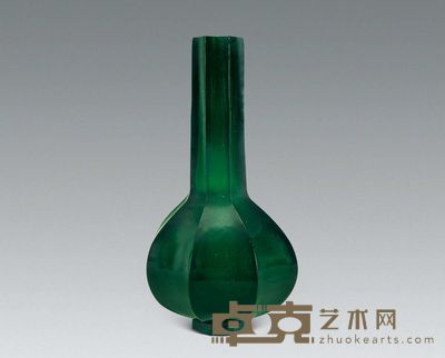 清 绿料八棱直径瓶 高19.5cm