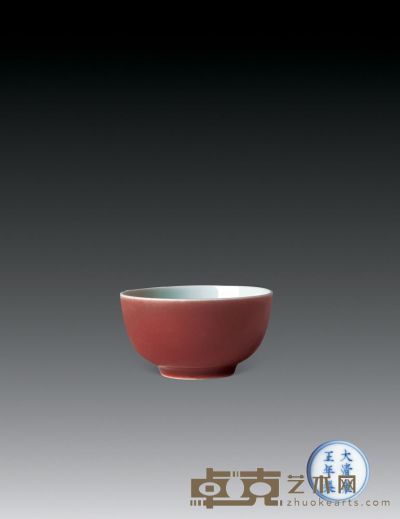 清雍正 祭红釉压手杯 高4cm；直径7.5cm