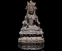 A BRONZE MODEL OF GUANYIN，18TH CENTURY