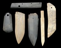A GROUP OF FIVE JADE RE-CARVED BLADES，SHANG DYNASTY (1600-1100BC) AND LATER