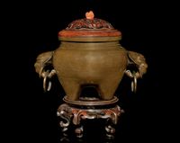 A SHISOU SILVER INLAID TRIPOD CENSER，19TH CENTURY