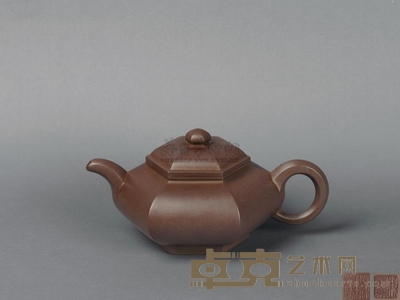 顾景舟制 藏六壶 高9.2cm