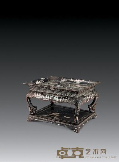 清早期 黑漆嵌镙甸方几 38.5×30.3×24.3cm