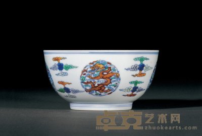 清康熙 斗彩团龙纹碗 直径14.2cm
