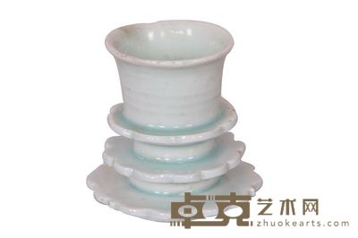 影青烛台 高:8.3cm