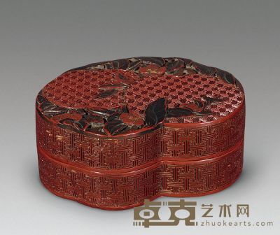 清中期 剔红万字纹桃形盖盒 长11.5cm