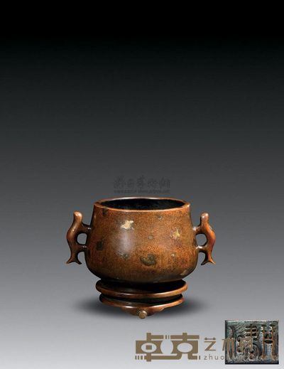 明 铜洒金鱼耳带座簋式炉 直径12cm;高13.5cm