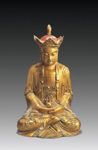 清中期 香樟木胎漆金菩萨像