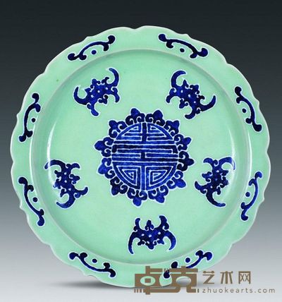 清代 豆青地青花福寿盘 高4.5cm；口29cm；底18cm