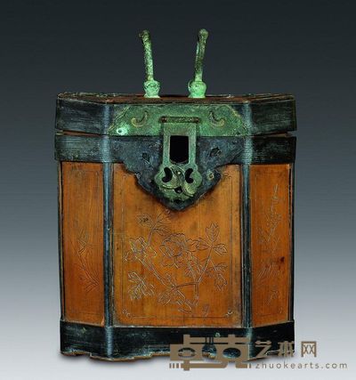清代 贴黄八方茶壶箱 高20cm；口14.7cm