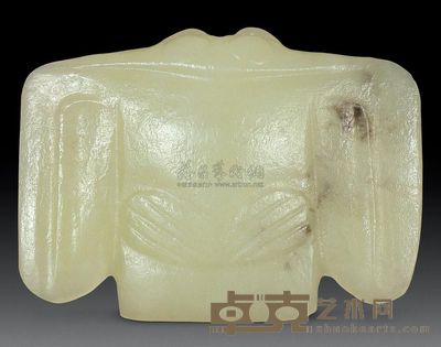红山文化 青黄玉鸮佩 重44g；长6.7cm