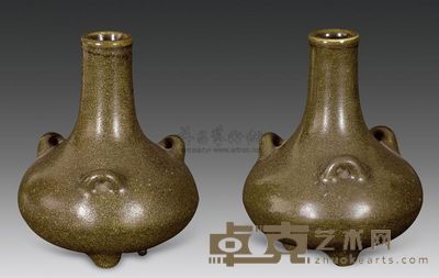 清代 茶叶末釉三系三足花插 （一对） 高13.5cm；口3cm