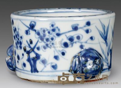 元代 青花松竹梅三兽首炉 高5.5cm；口8.7cm