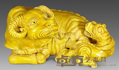 清代 黄釉子母牛摆件 长12.7cm