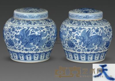 明成化 青花瑞兽纹天字罐 （一对） 高13cm；口7.3cm；底10cm