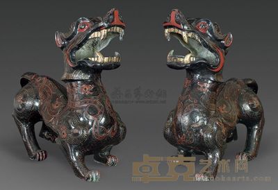 汉代 铜胎漆器瑞兽 （一对） 高27.5cm；长30cm
