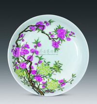 清代 胭脂红釉花卉纹盘