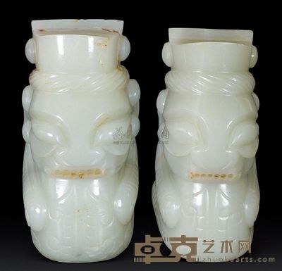 商代晚期 青白玉大跪人 （一对） 总重2078g；通高12.7cm