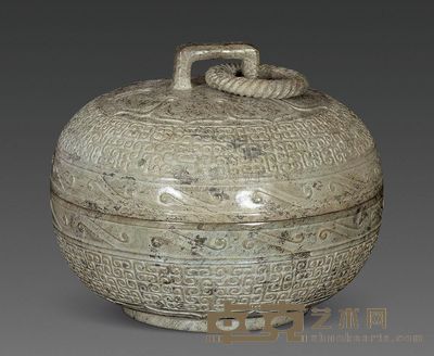 汉代 黄玉柿蒂纹活环盖盒 口17.5cm；高14cm；重1569g