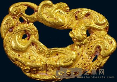 六朝 金铸三龙纹佩 长5.5cm；重82g；含金量96%