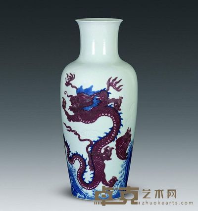 清代 青花釉里红海水纹观音瓶 高42cm；口11cm；底12.8cm