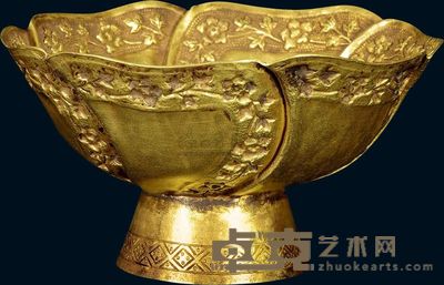 唐代 葵瓣形花叶纹金碗 高4.1cm；口8.1cm；底3.6cm；重70g