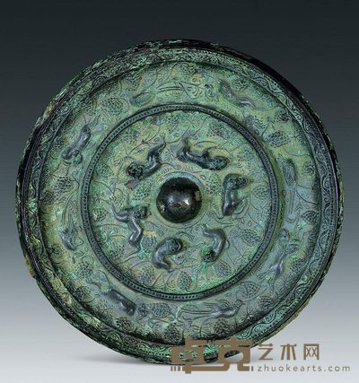 唐代 青铜海兽葡萄镜 直径18.3cm；重1461g